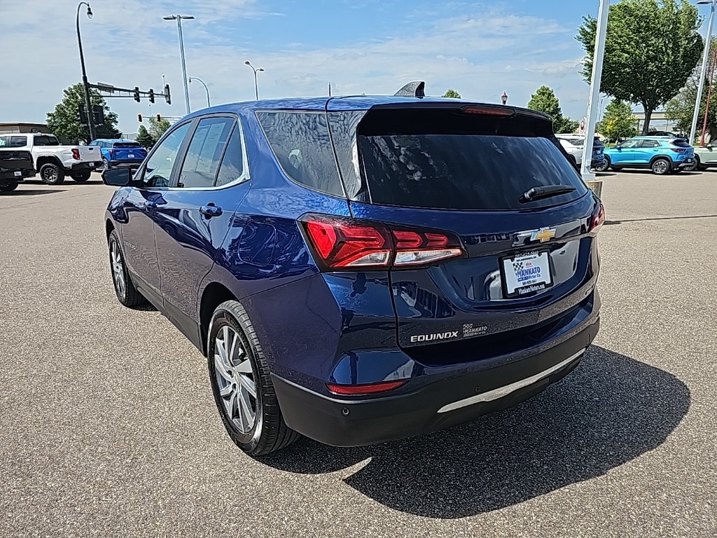 Used 2022 Chevrolet Equinox LT with VIN 3GNAXUEV3NL216826 for sale in Mankato, Minnesota