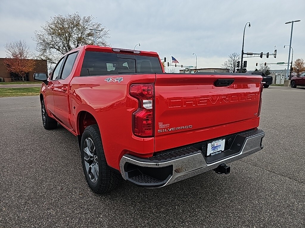 2026 Chevrolet Silverado 1500 LT photo 2