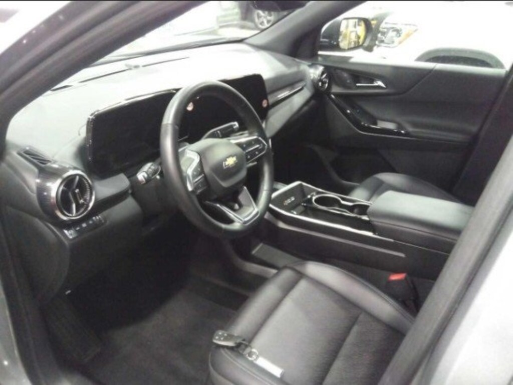 Used 2025 Chevrolet Equinox LT SUV