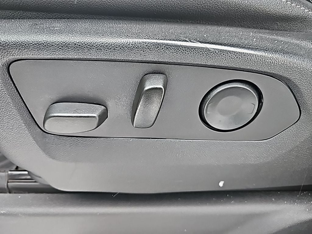 2022 Chevrolet Silverado 1500 LTZ - Photo 17