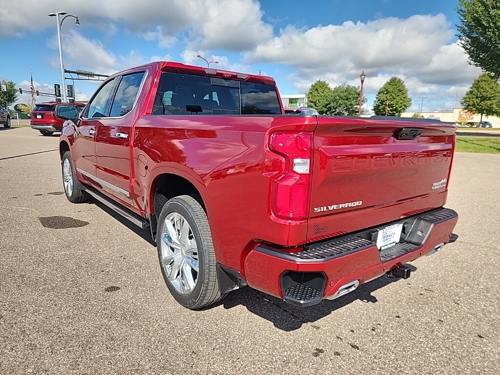 2026 Chevrolet Silverado 1500 High Country photo 2
