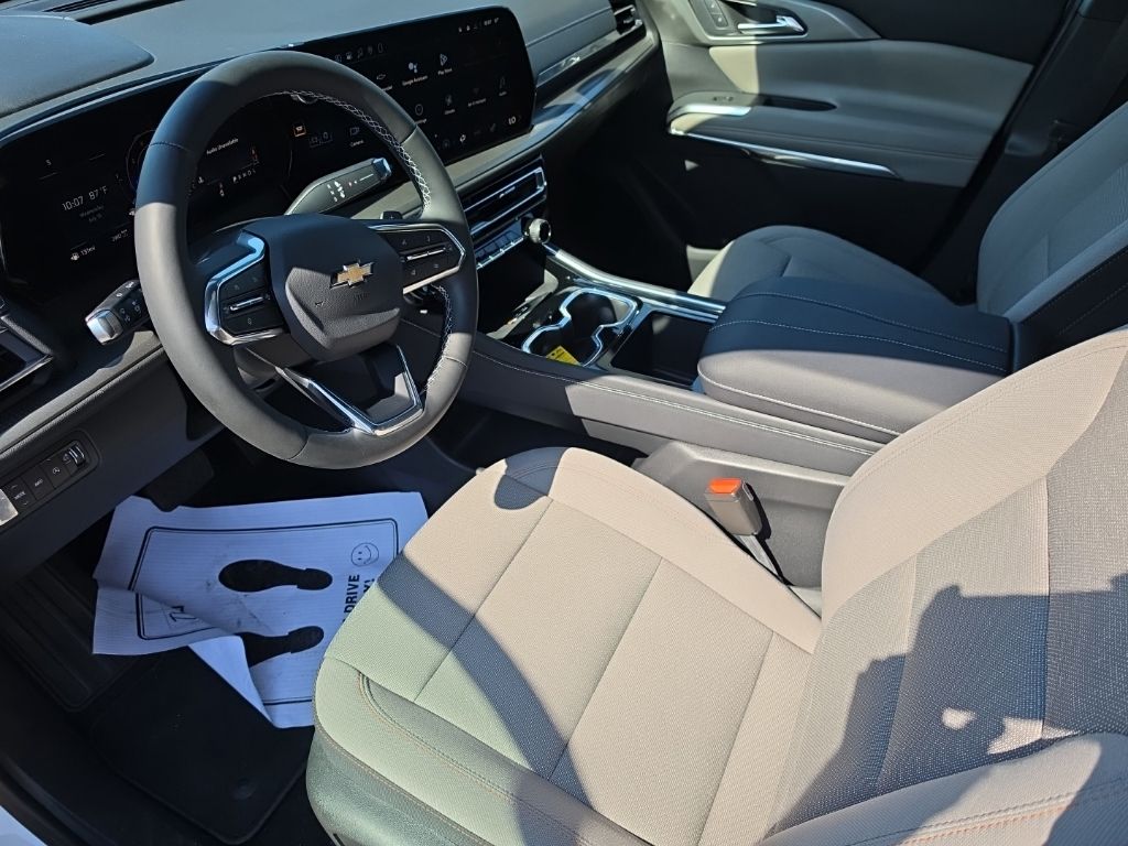 2026 Chevrolet Traverse LT - Photo 5