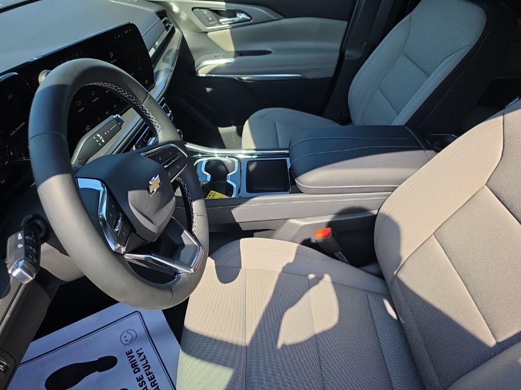 2026 Chevrolet Traverse LT - Photo 6