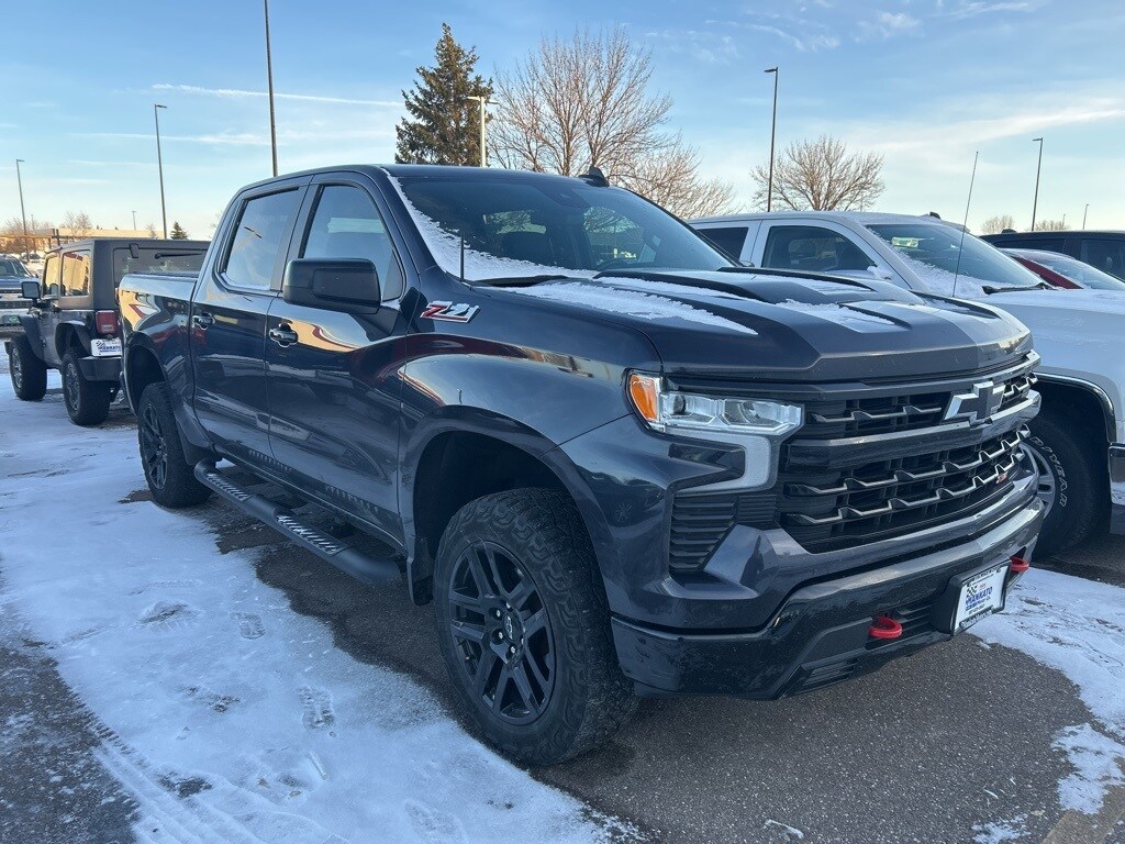 2022 Chevrolet Silverado 1500 LT Trail Boss photo 3