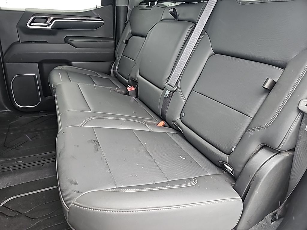 2022 Chevrolet Silverado 1500 LTZ - Photo 11