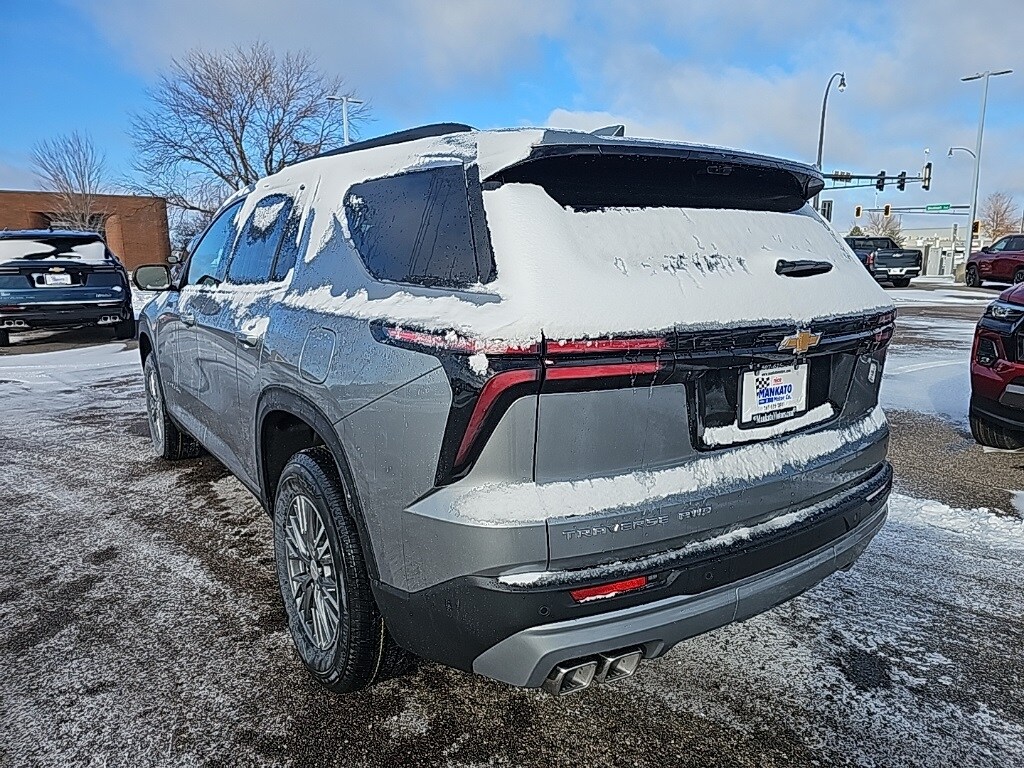 2026 Chevrolet Traverse photo 3