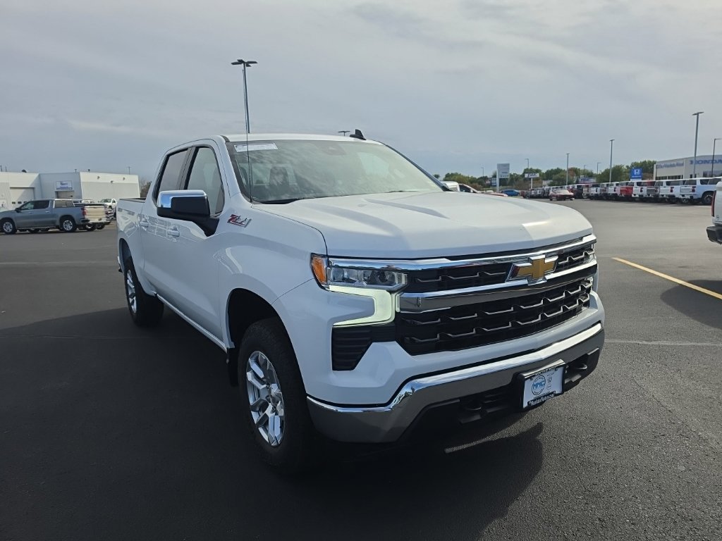 New 2026 Chevrolet Silverado 1500 LT Truck Crew Cab