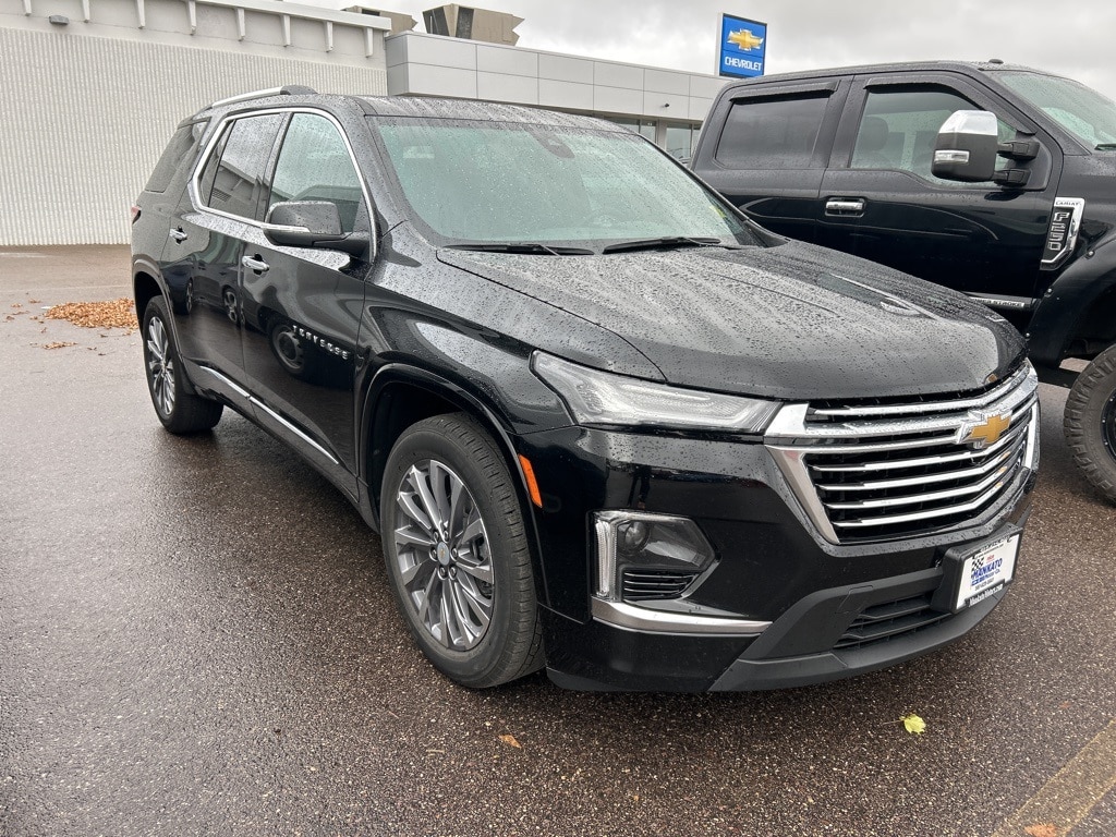 2023 Chevrolet Traverse Premier photo 3