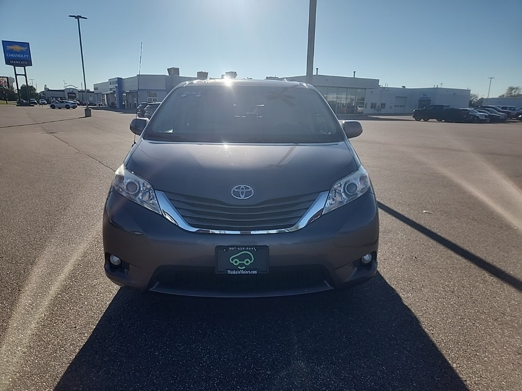 Used 2014 Toyota Sienna XLE Van