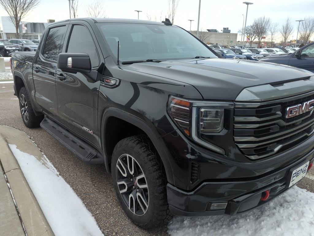 Used 2023 GMC Sierra 1500 AT4 with VIN 3GTUUEEL3PG334406 for sale in Mankato, Minnesota