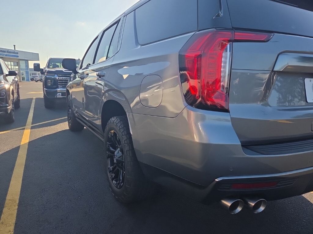 Used 2022 GMC Yukon AT4 SUV