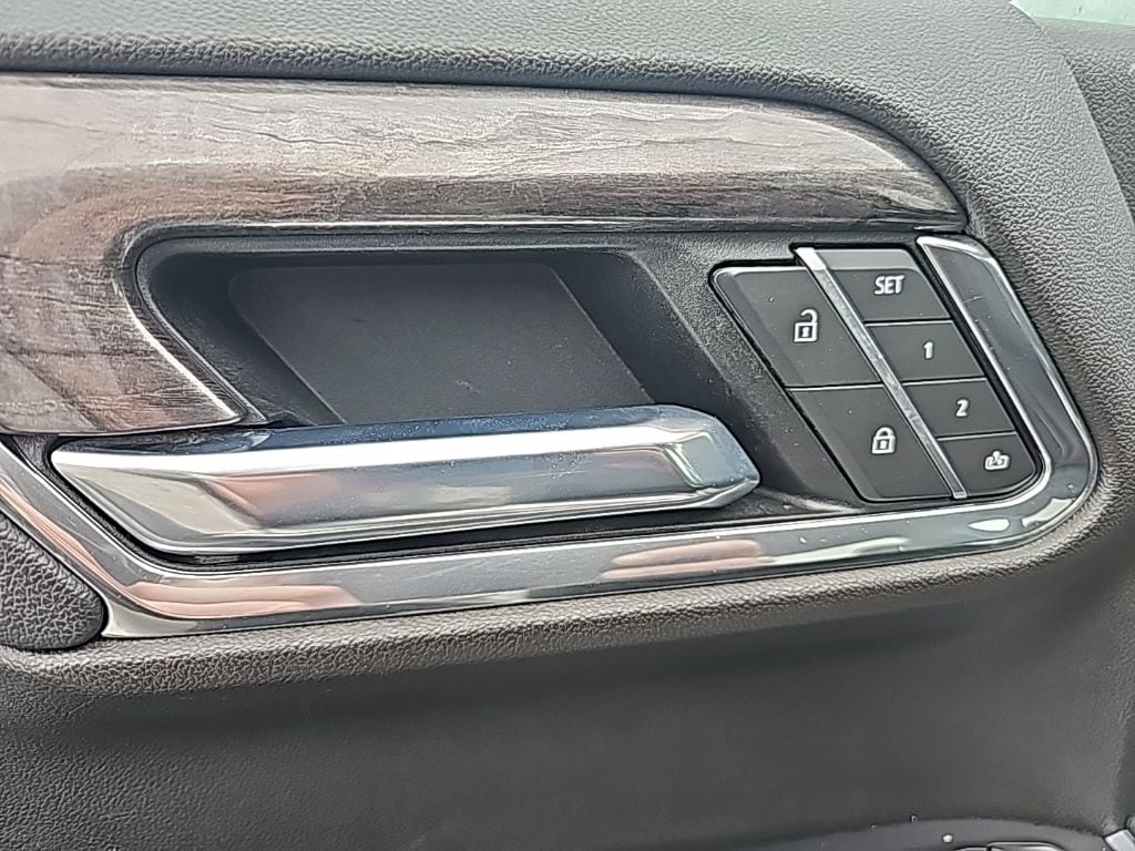 2022 Chevrolet Silverado 1500 LTZ - Photo 13