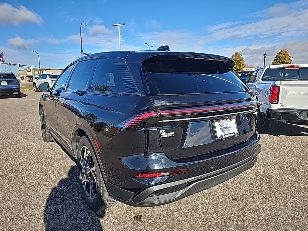 Used 2024 Lincoln Nautilus Premiere with VIN 5LMPJ8JA6RJ822464 for sale in Mankato, Minnesota