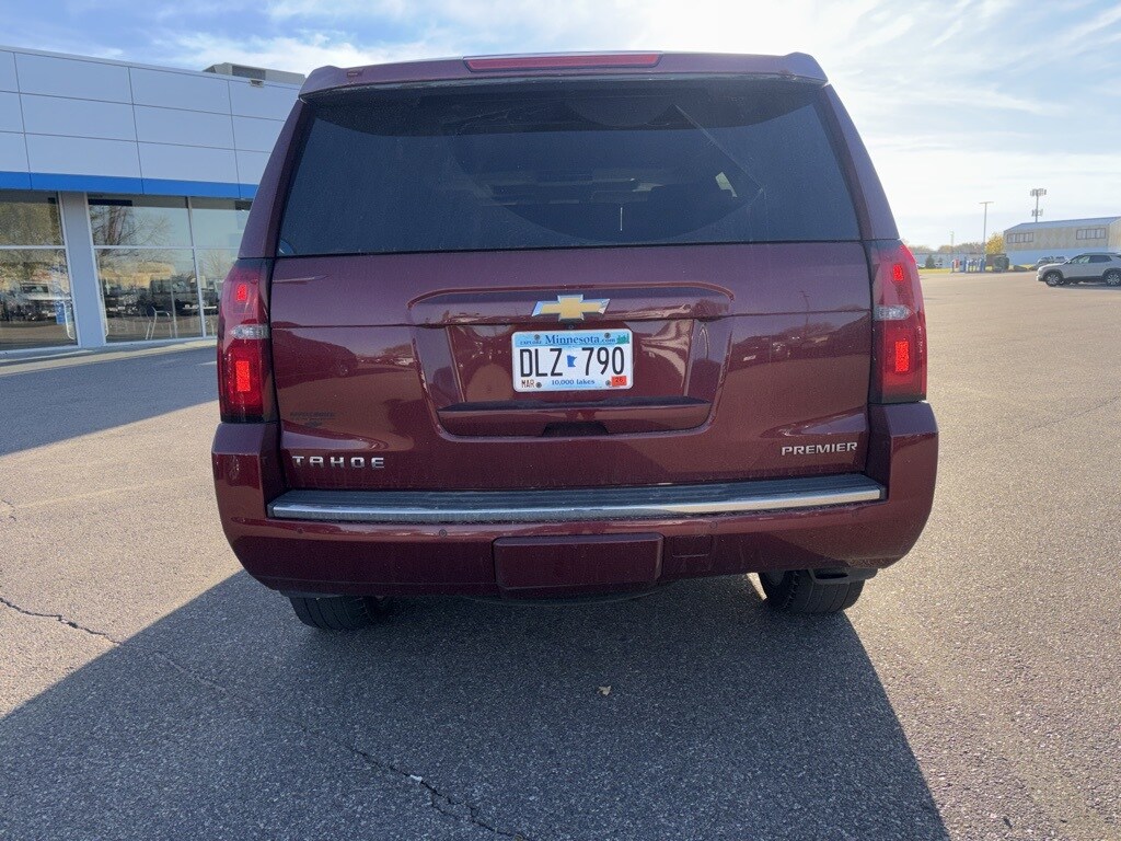 2020 Chevrolet Tahoe Premier photo 2