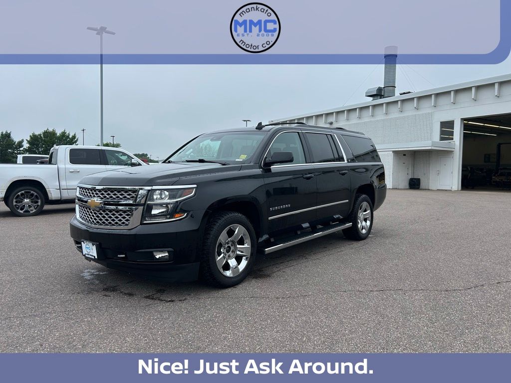 2018 Chevrolet Suburban 4WD 1500 LT's photo