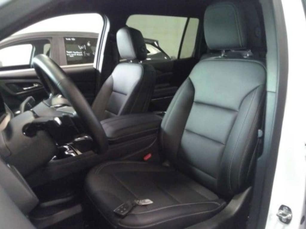 Used 2026 Chevrolet Traverse LT SUV