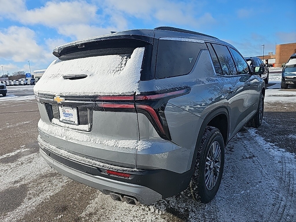 2026 Chevrolet Traverse photo 4