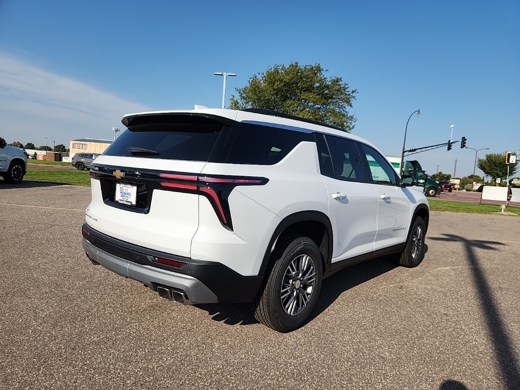 New 2026 Chevrolet Traverse LT SUV