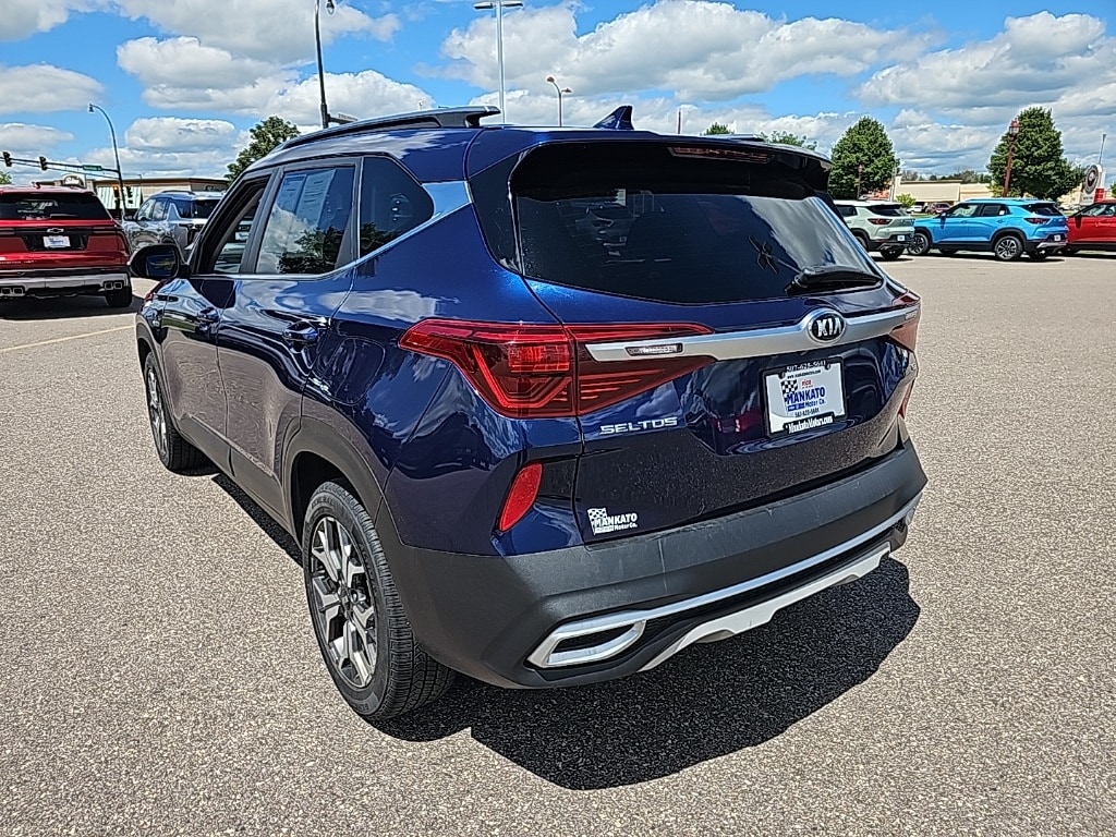Used 2021 Kia Seltos EX with VIN KNDERCAAXM7103234 for sale in Mankato, Minnesota