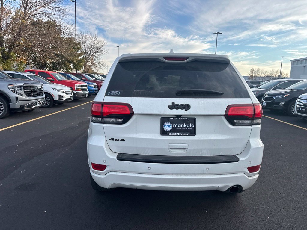 Used 2018 Jeep Grand Cherokee Altitude SUV