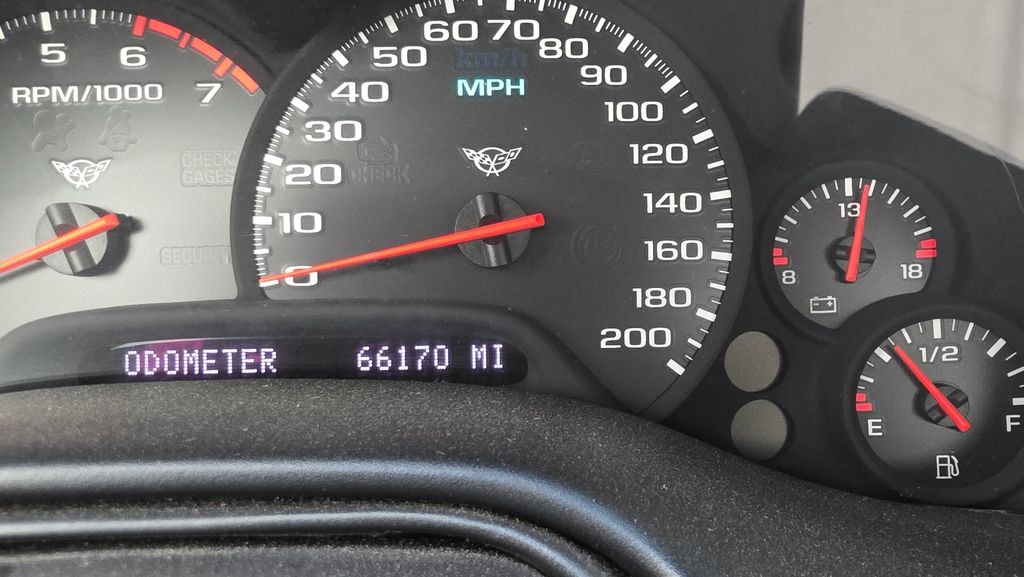 Used 1998 Chevrolet Corvette Base Coupe