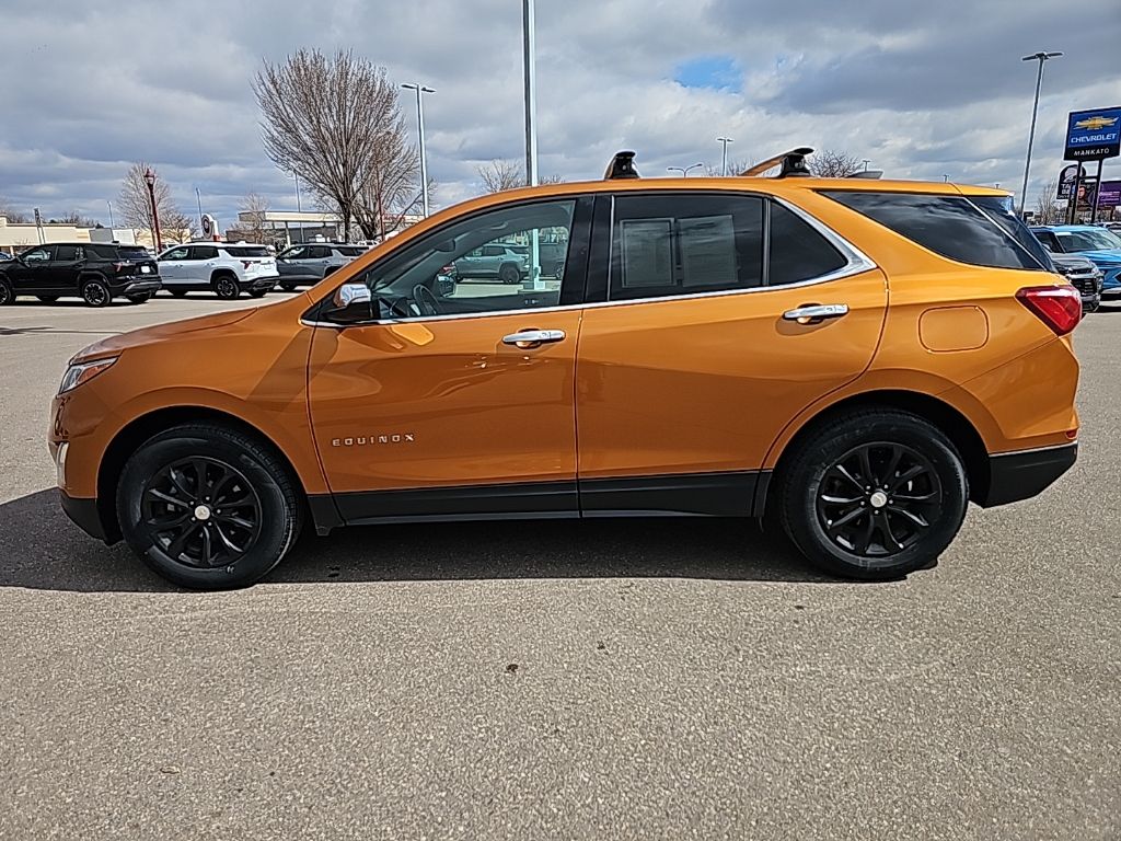 Used 2018 Chevrolet Equinox LT with VIN 2GNAXSEV8J6154133 for sale in Mankato, Minnesota