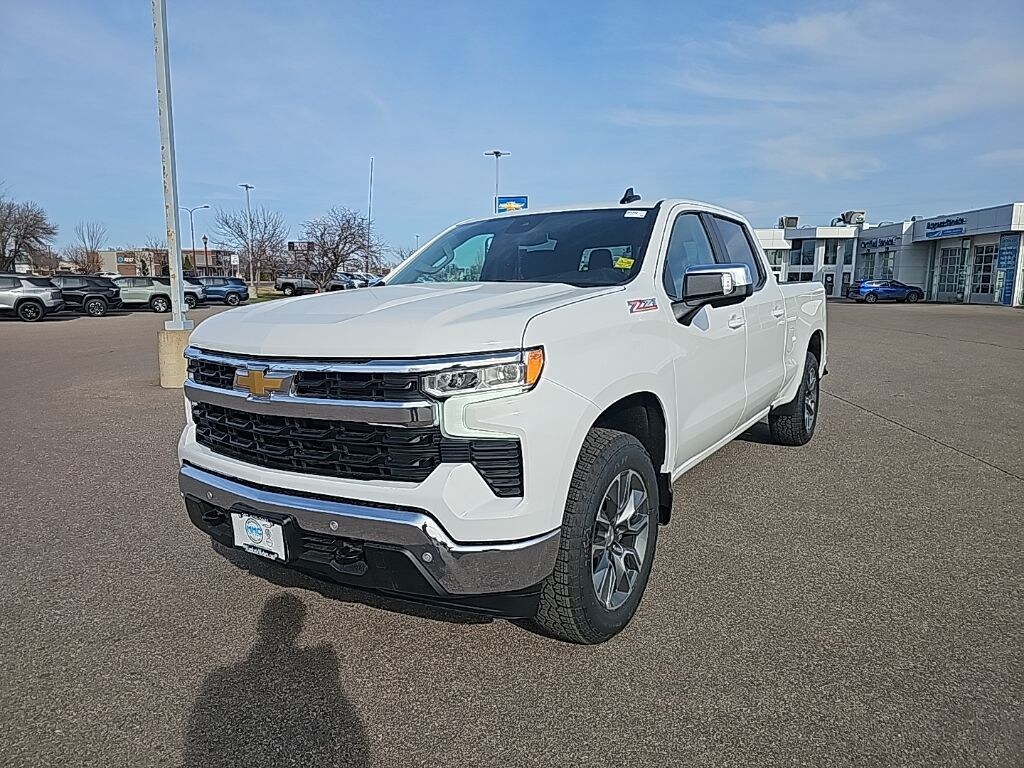 New 2026 Chevrolet Silverado 1500 LT Truck Crew Cab