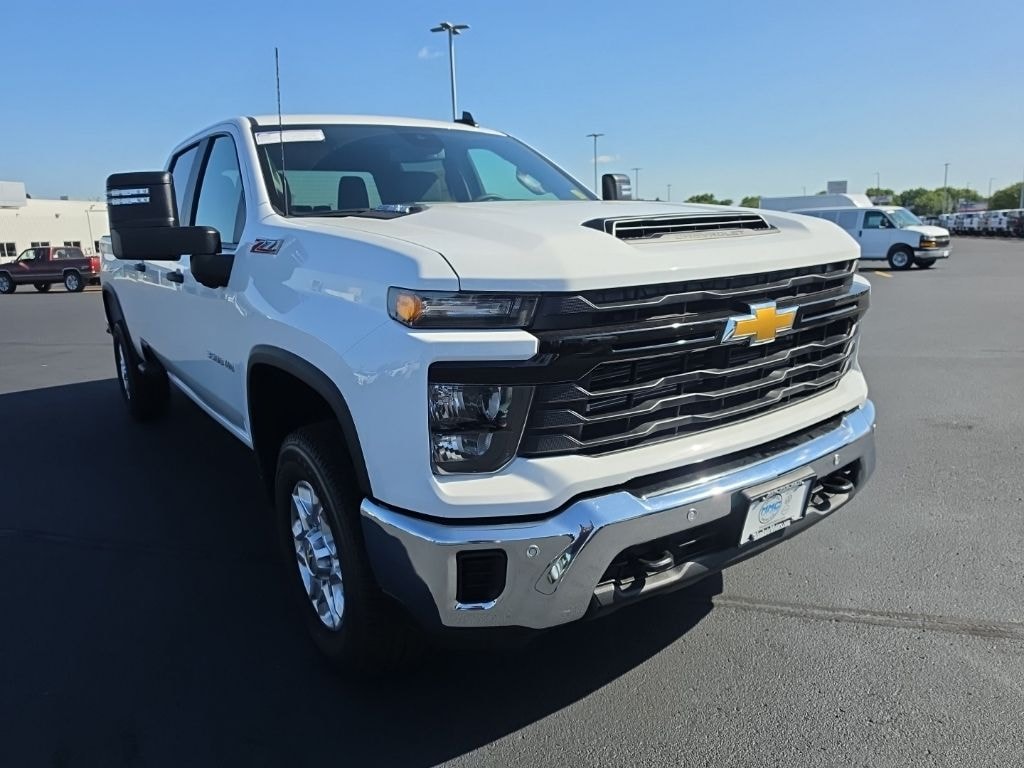 New 2026 Chevrolet Silverado 3500HD Work Truck Truck Crew Cab