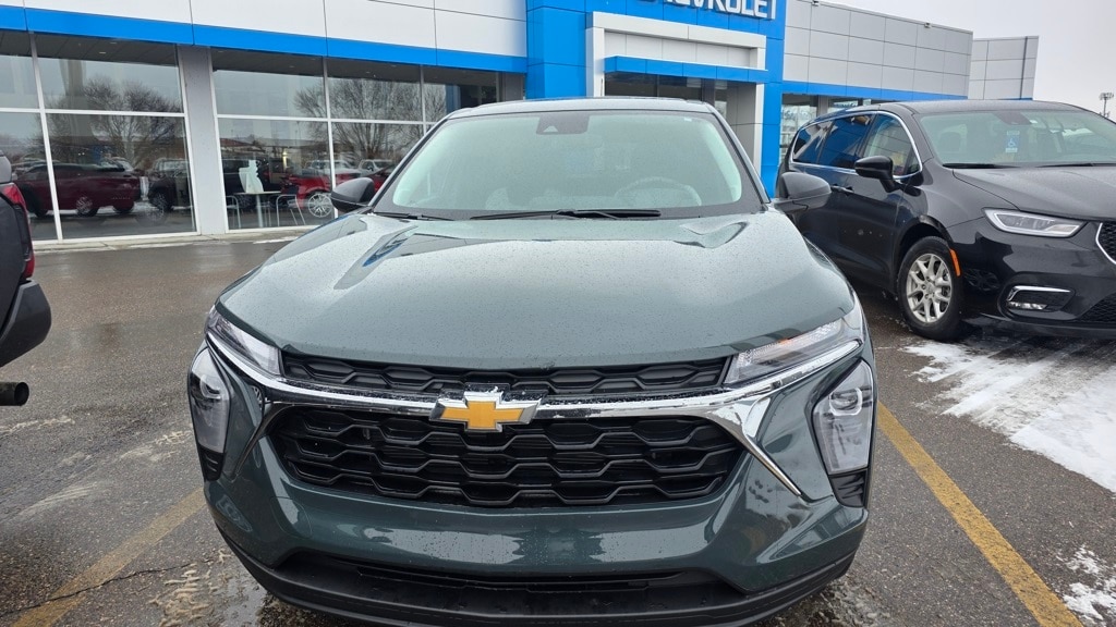Used 2025 Chevrolet Trax LS SUV