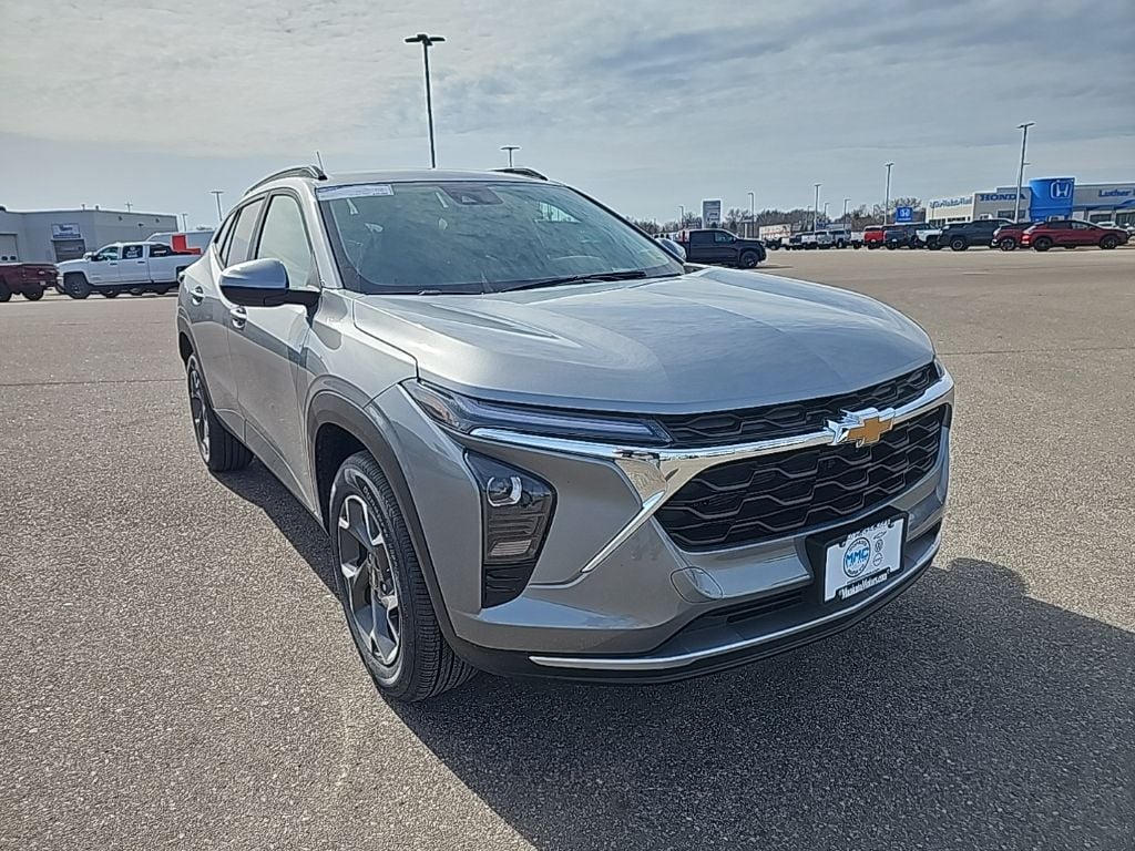 New 2026 Chevrolet Trax LT SUV
