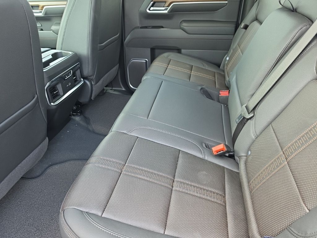 2026 Chevrolet Silverado 1500 High Country - Photo 25