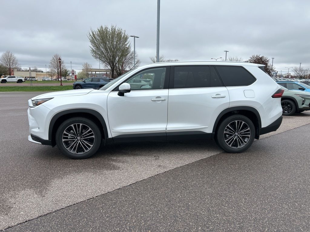 Used 2025 Toyota Grand Highlander Hybrid MAX Platinum SUV