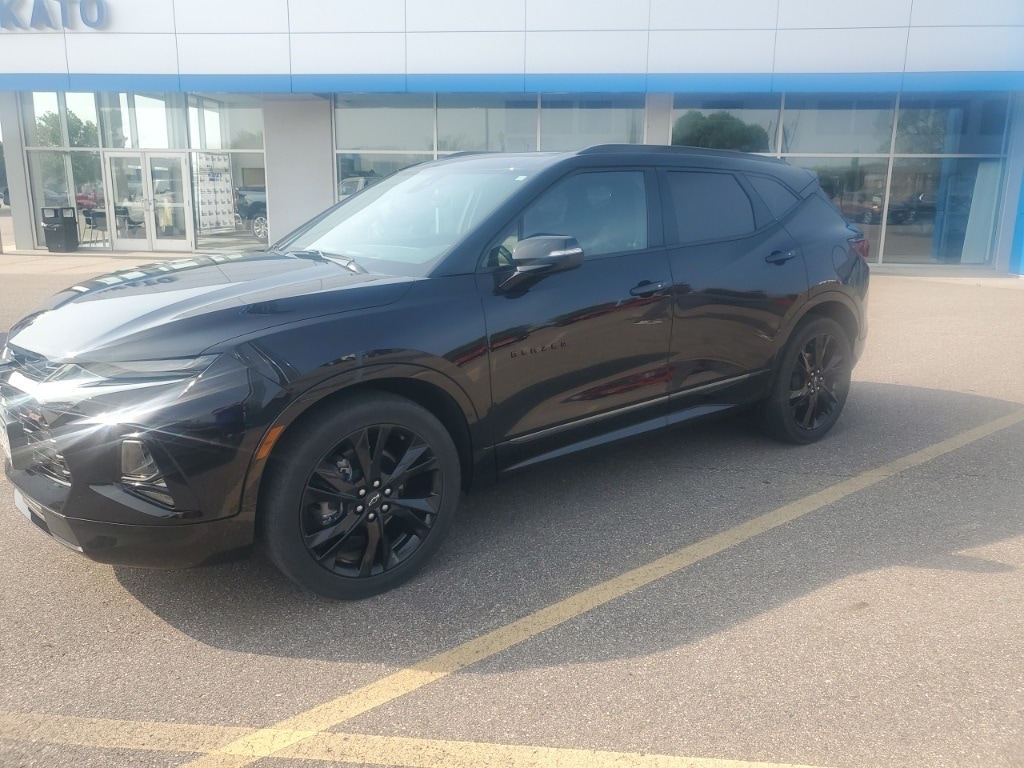 Used 2022 Chevrolet Blazer RS with VIN 3GNKBKRS6NS132450 for sale in Mankato, Minnesota