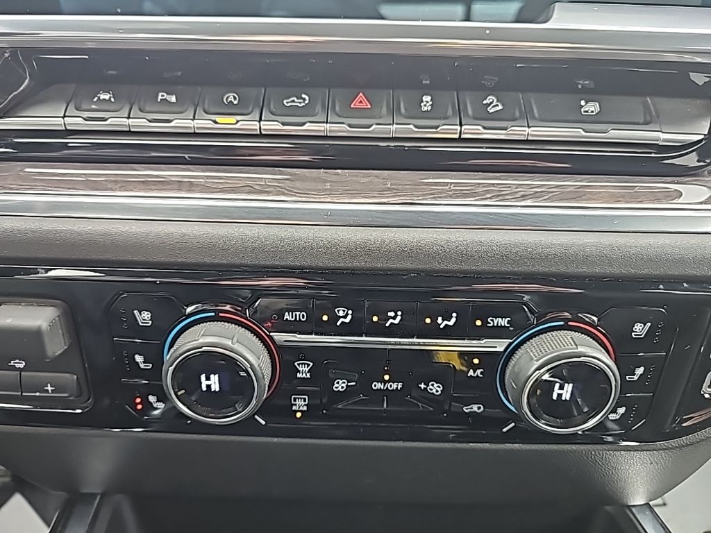 2022 Chevrolet Silverado 1500 LTZ - Photo 29