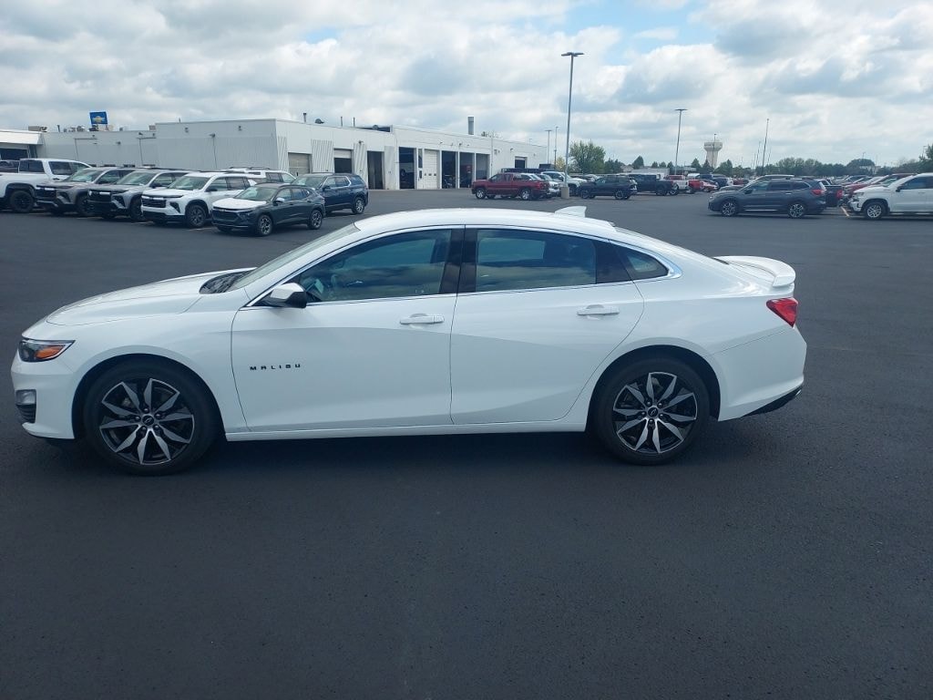 Used 2024 Chevrolet Malibu RS Sedan