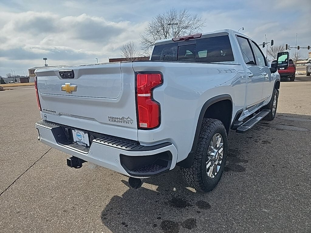 New 2026 Chevrolet Silverado 3500HD High Country Truck Crew Cab