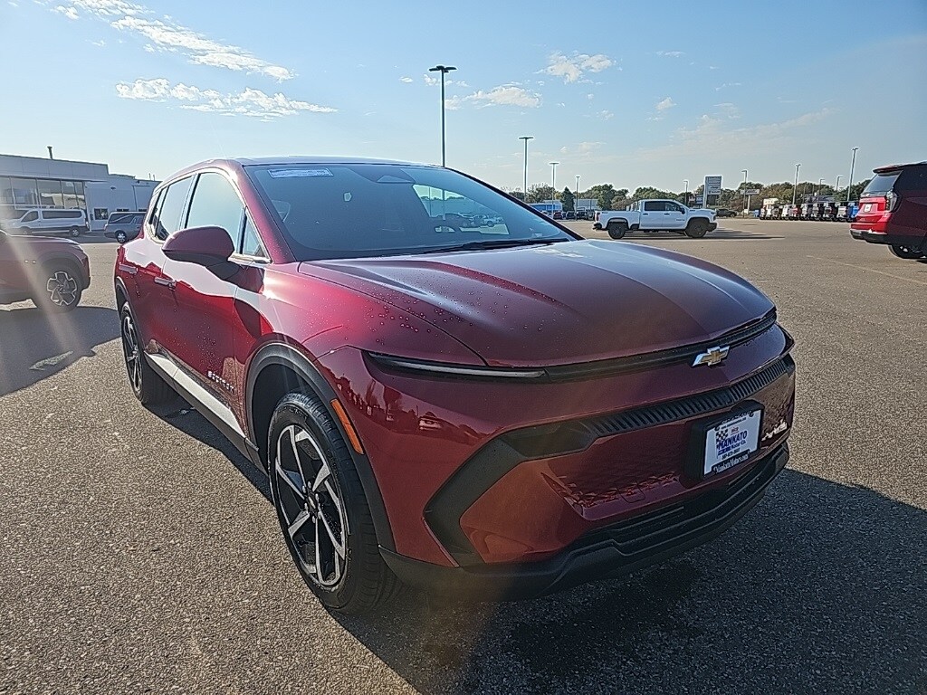 2026 Chevrolet Equinox EV 1LT photo 4
