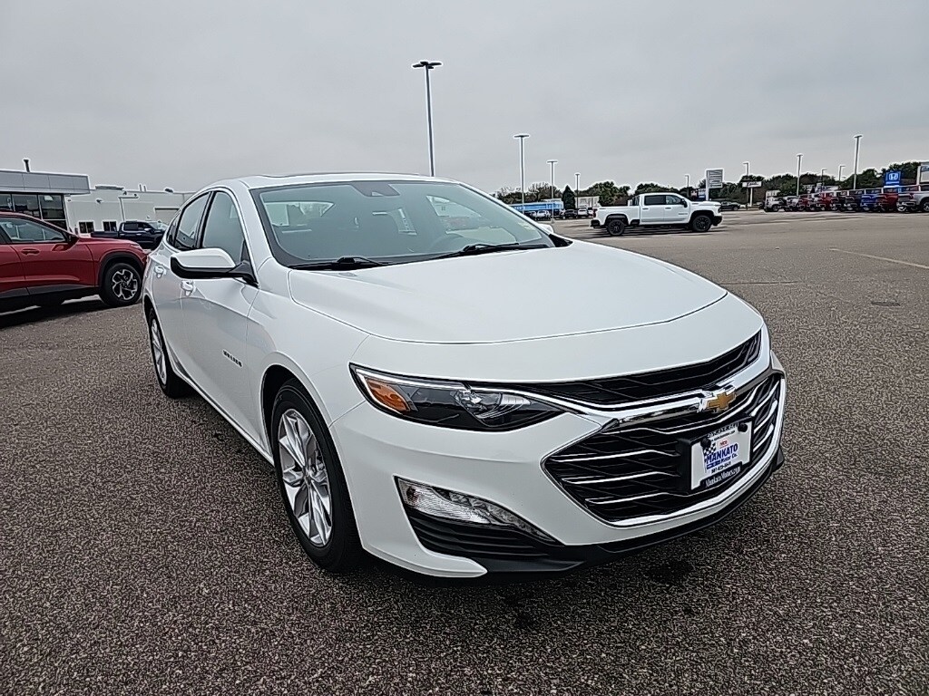 2023 Chevrolet Malibu 1LT photo 4