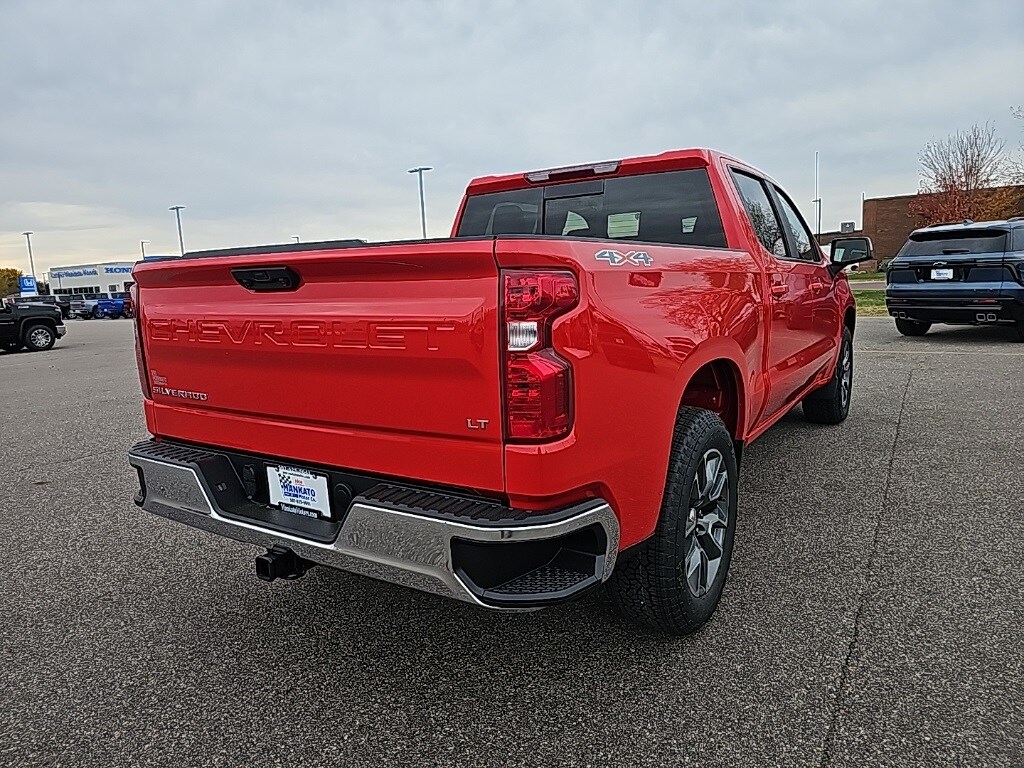 2026 Chevrolet Silverado 1500 LT photo 3