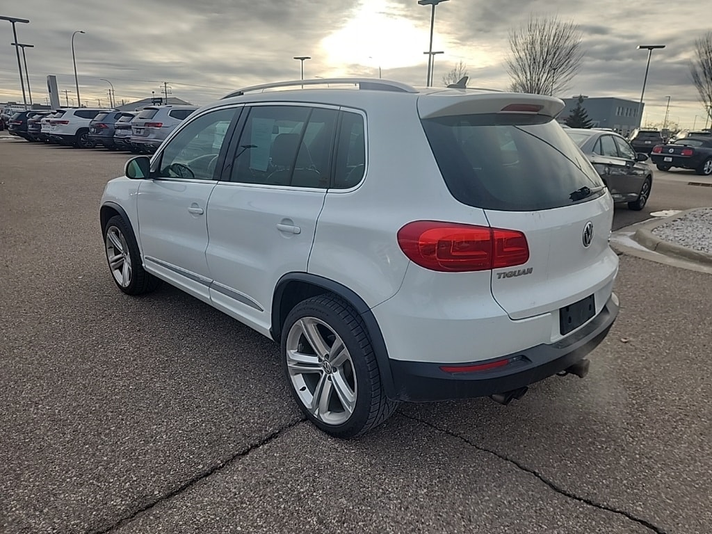 Used 2014 Volkswagen Tiguan S with VIN WVGBV3AX2EW093109 for sale in Mankato, Minnesota