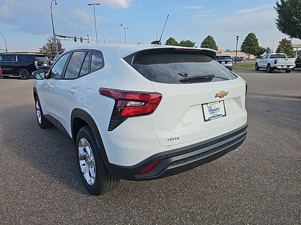 New 2026 Chevrolet Trax LS SUV