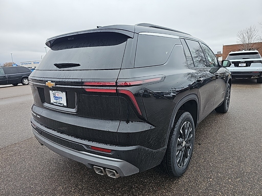 2026 Chevrolet Traverse photo 3