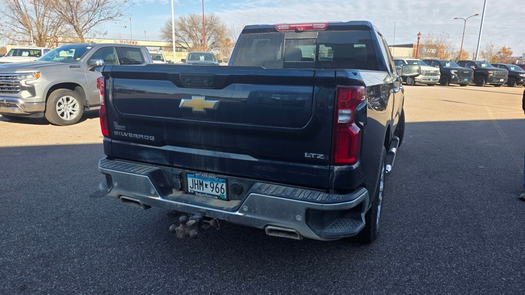 2023 Chevrolet Silverado 1500 LTZ photo 4
