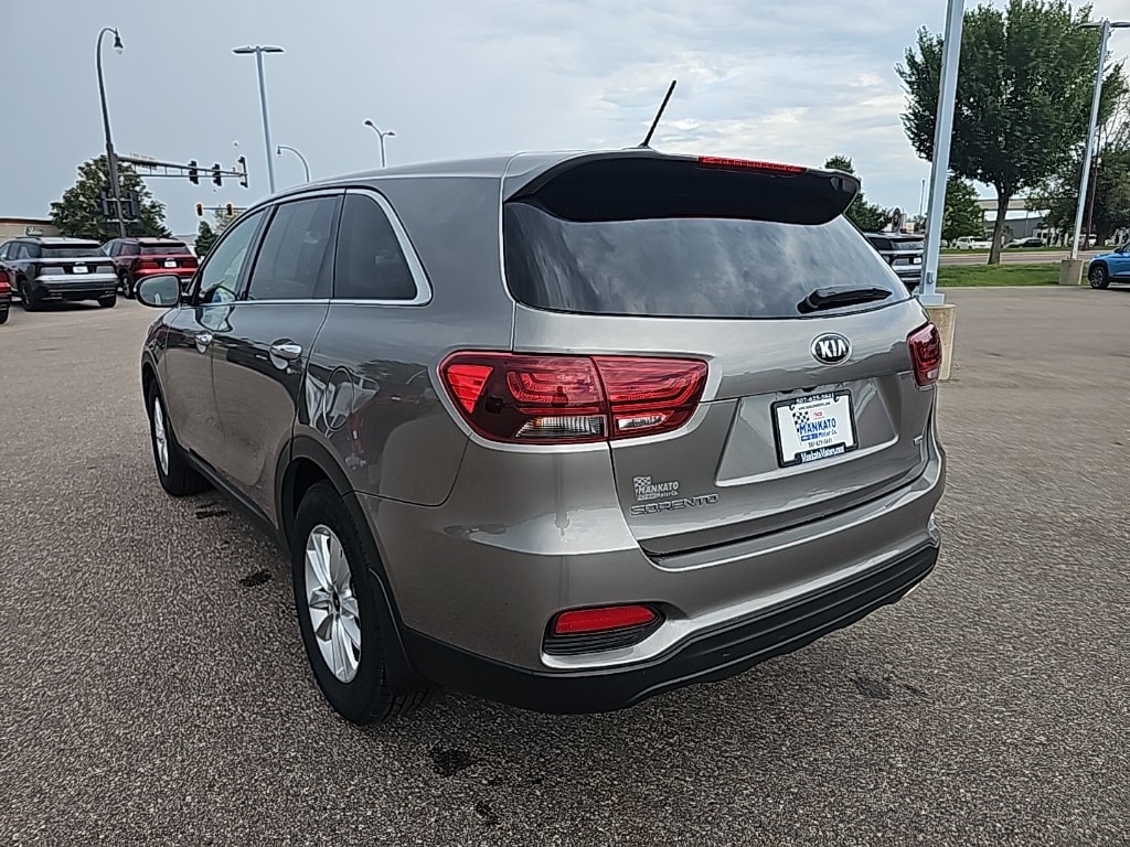 Used 2019 Kia Sorento L with VIN 5XYPG4A31KG478192 for sale in Mankato, Minnesota