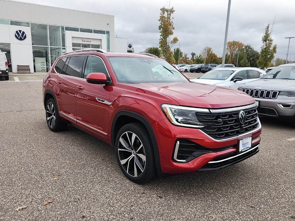 Used 2024 Volkswagen Atlas 2.0T SEL Premium R-Line SUV