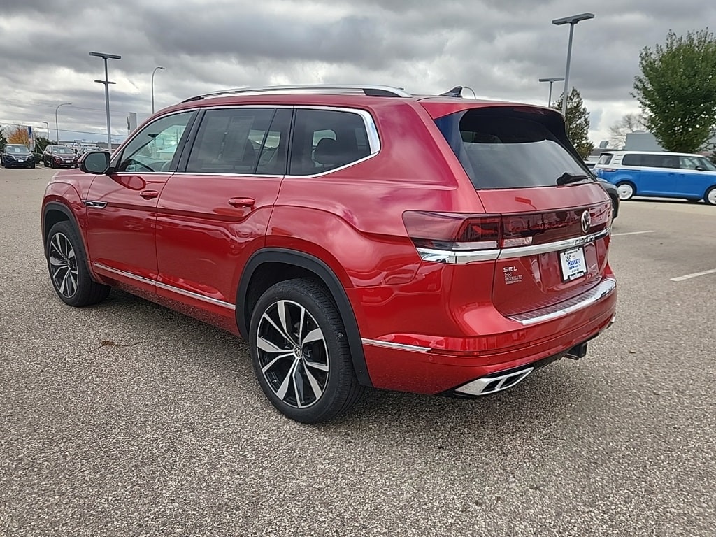 Used 2024 Volkswagen Atlas 2.0T SEL Premium R-Line SUV