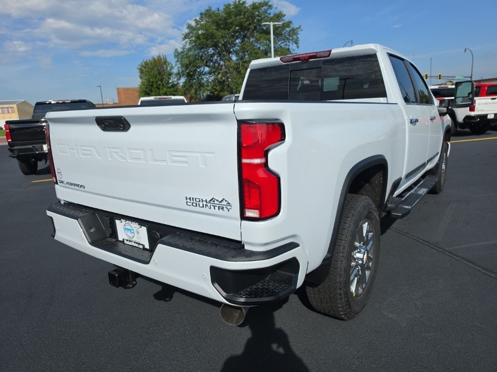 New 2026 Chevrolet Silverado 3500HD High Country Truck Crew Cab