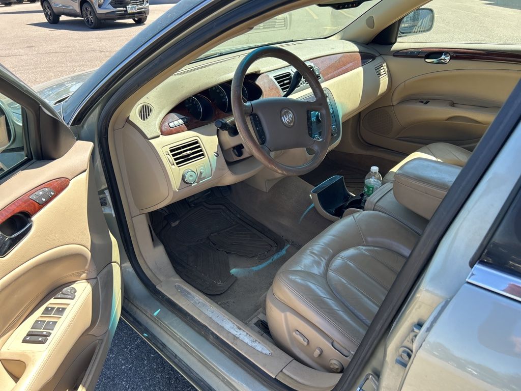 Used 2006 Buick Lucerne CXL with VIN 1G4HD57286U134585 for sale in Mankato, Minnesota