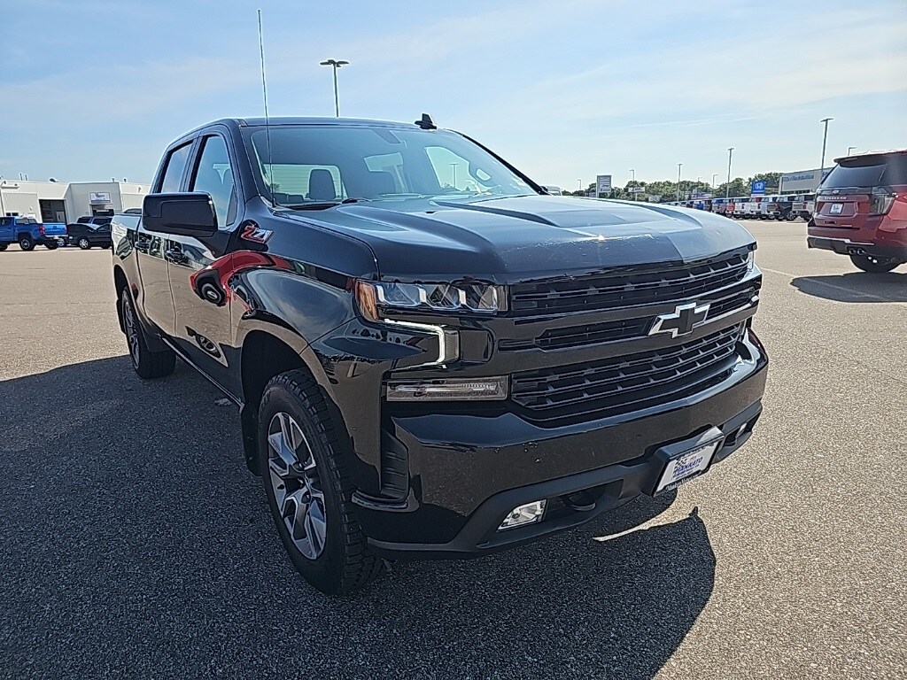 2022 Chevrolet Silverado 1500 RST photo 4