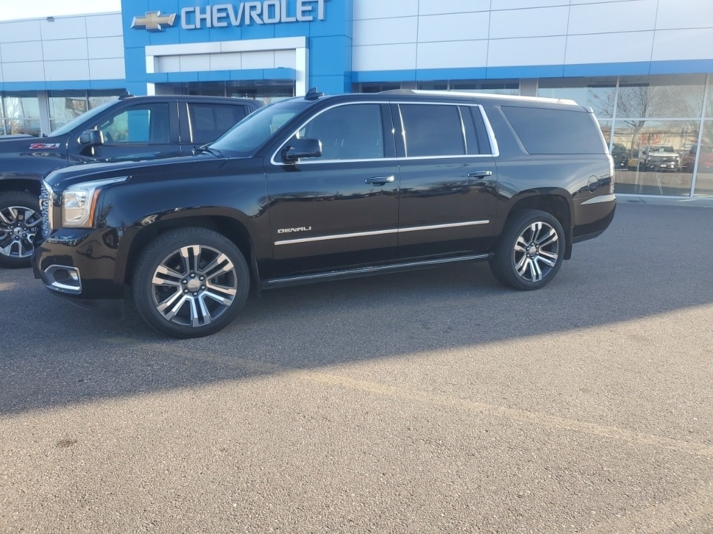 Used 2018 GMC Yukon XL Denali SUV